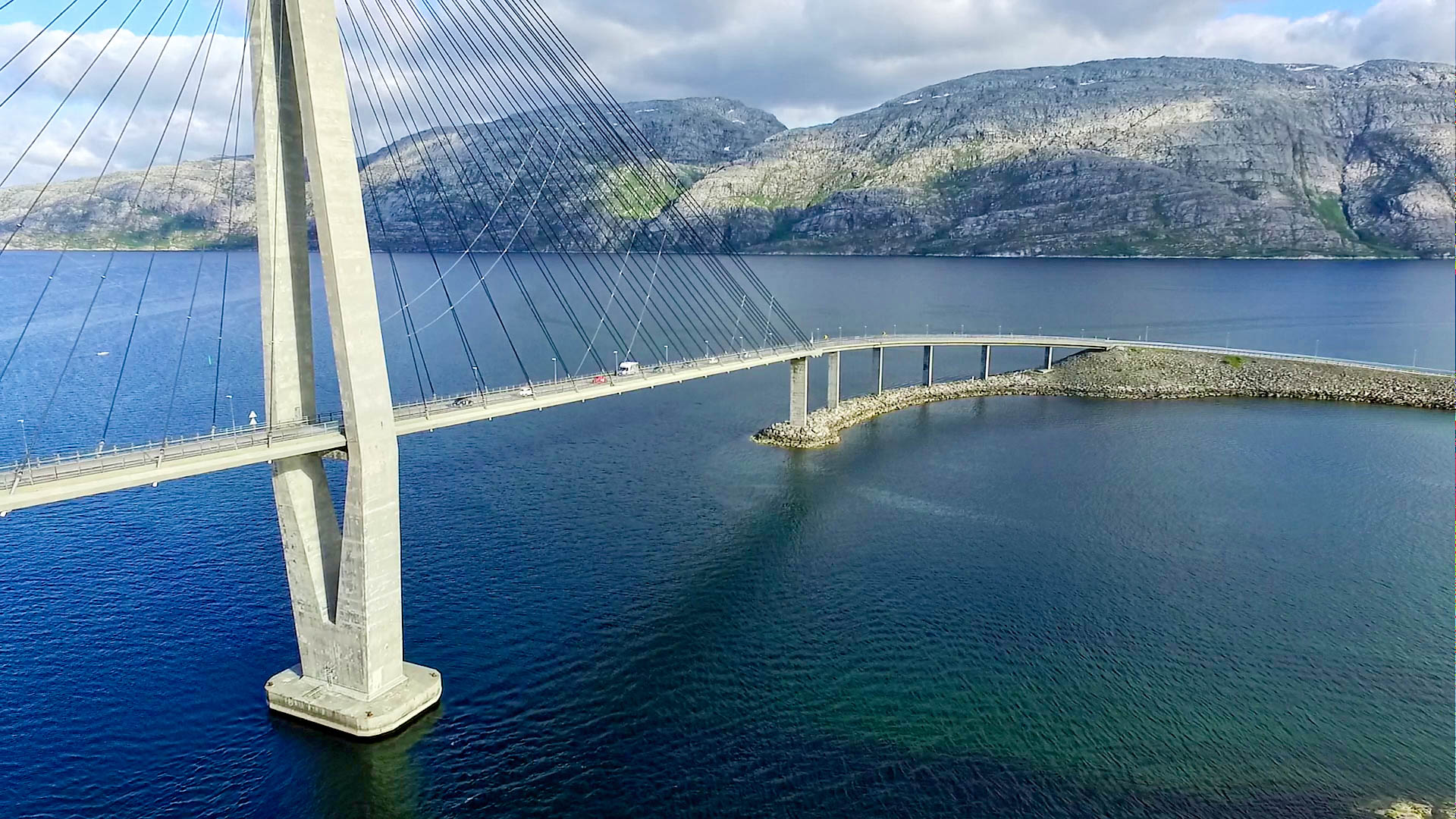 Helgeland-Brücke