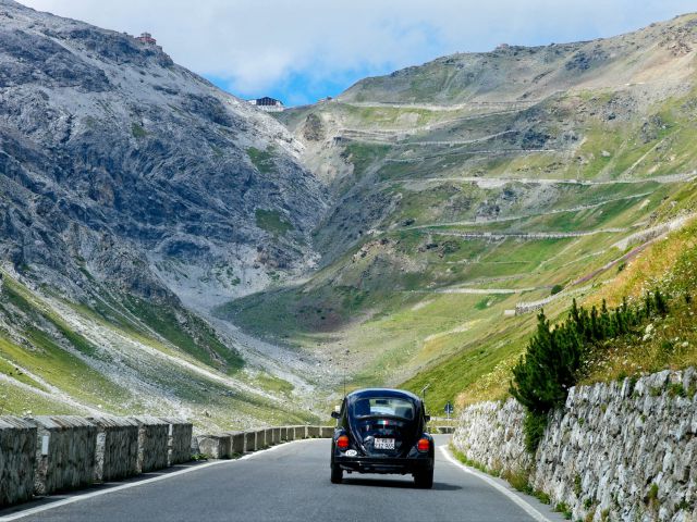 Drive to the Stilfser Joch, 2757 m a. s. l.