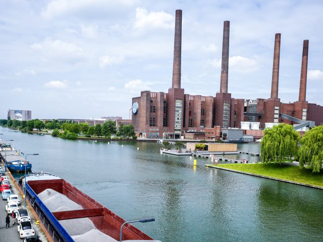 Junto al canal de Mittelland (© Marek Kruszewski)