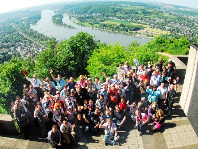 Foto de grupo en el castillo de Drachenfels