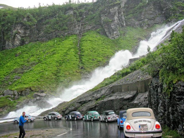 Sendeelvi waterfall