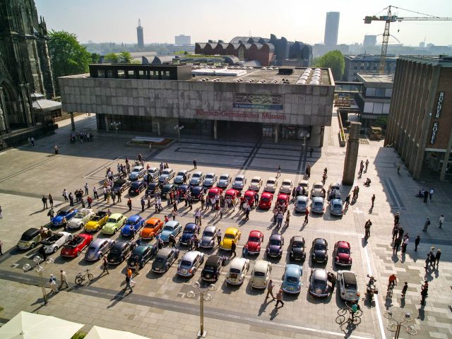 Blick auf den Roncalliplatz