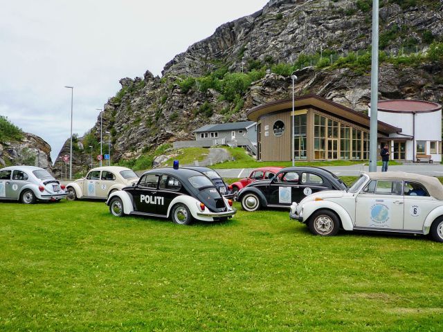 Pelle el coche de policía