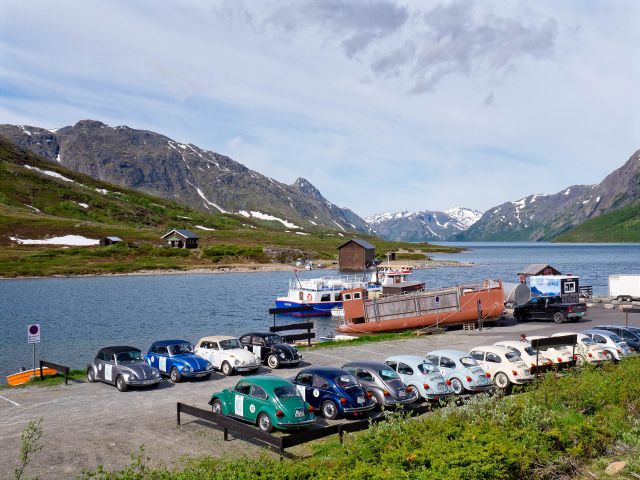 Gjendesheim by Lake Gjende