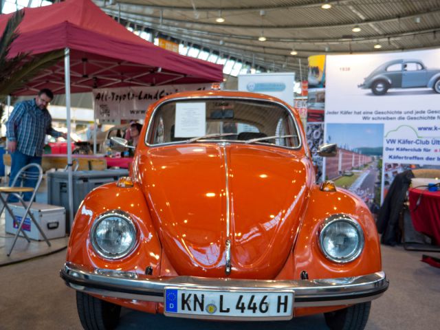 clementine-colored VW 1300 (year of manufacture 1970)